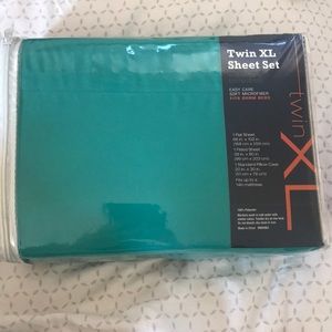Twin XL sheet set